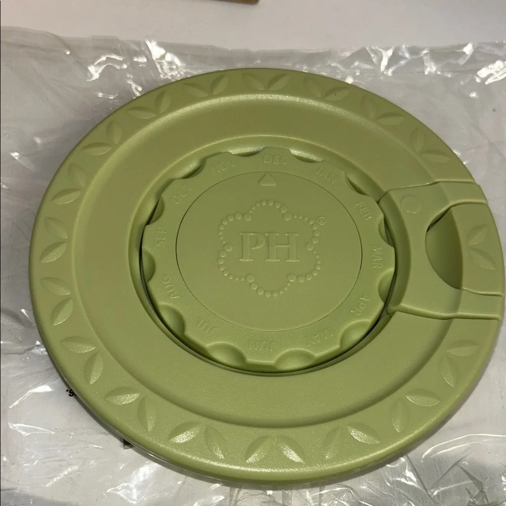 Princess House Green Storage Lid Set